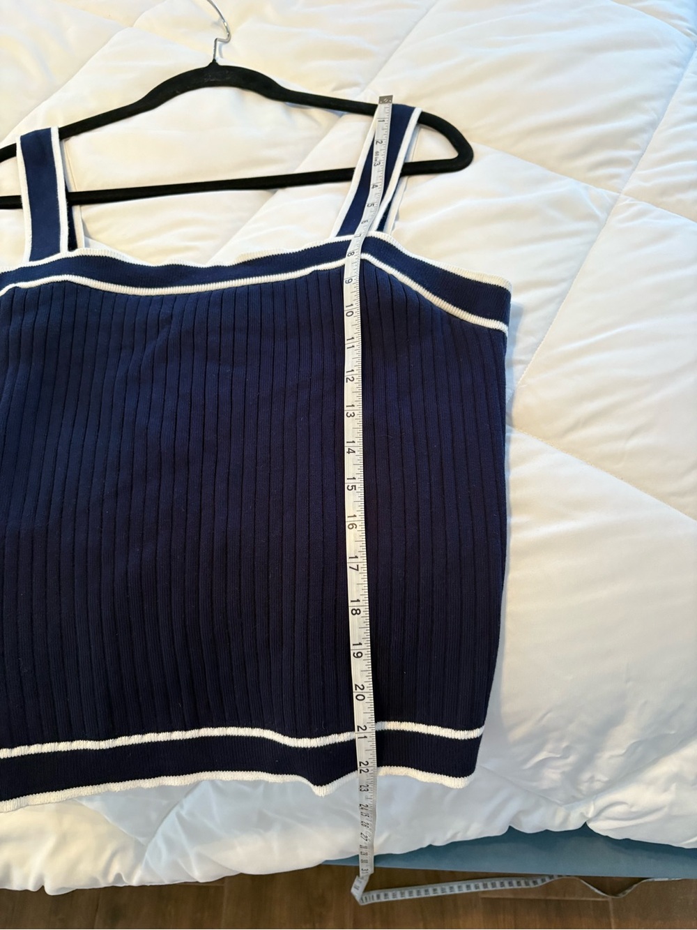 Trina Turk Square-Neck Tank Top Navy With White Trim and Button Straps Size XL - Picture 4 of 6